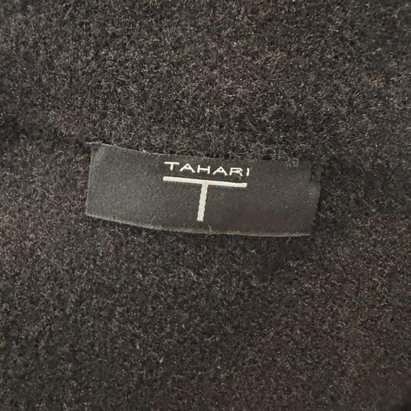 NWT TAHARI BLACK BLAZER | GOLD ENGRAVED BUTTONS | PIPING | TAILORED | JACKET | M - Picture 5 of 15